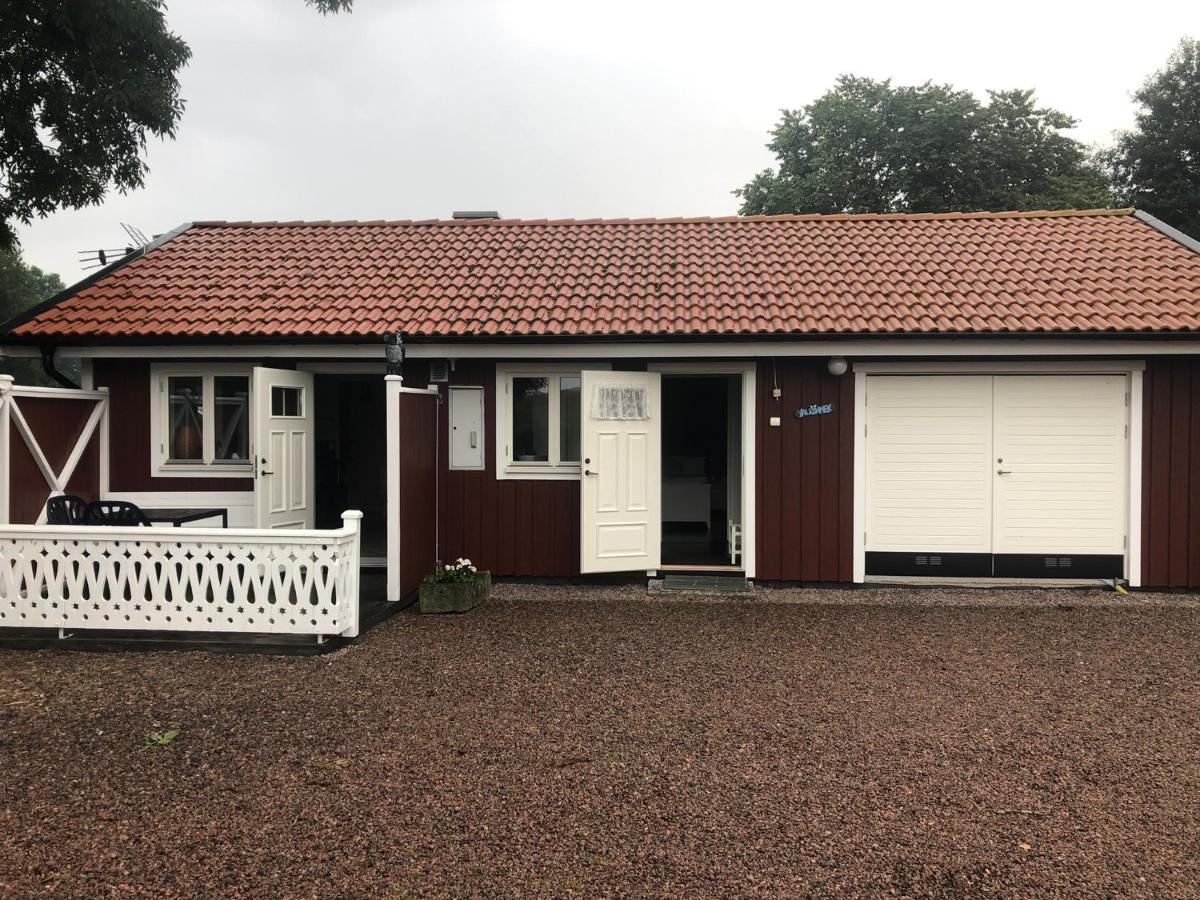 Skattegardens Gaesthus Villa Falköping Exterior foto
